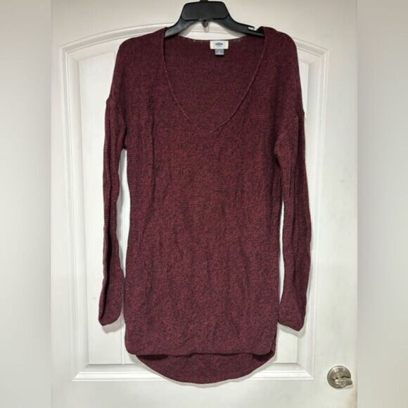 Old Navy Sweaters - Women’s Old Navy Sweater